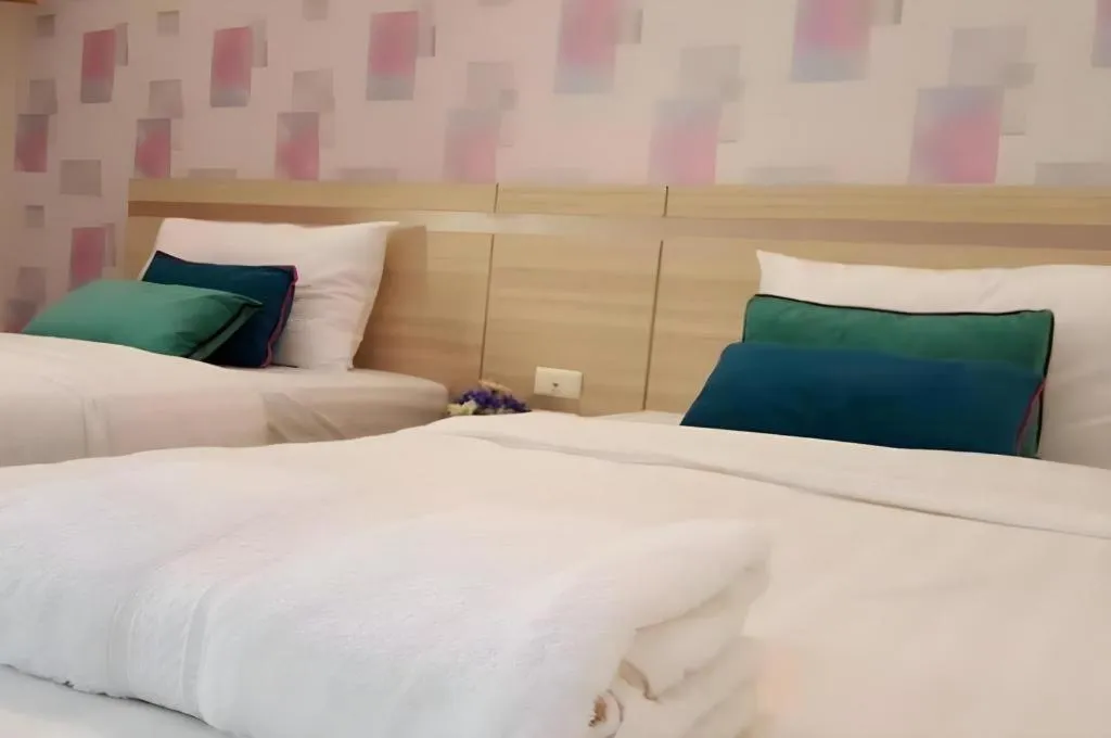 Bed in Klang Muang @ Nongkhai Hotel