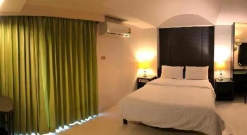 Bed in S.C. Heritage Hotel