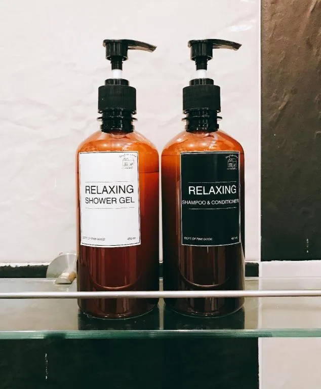 Khemjit cafe' and bed