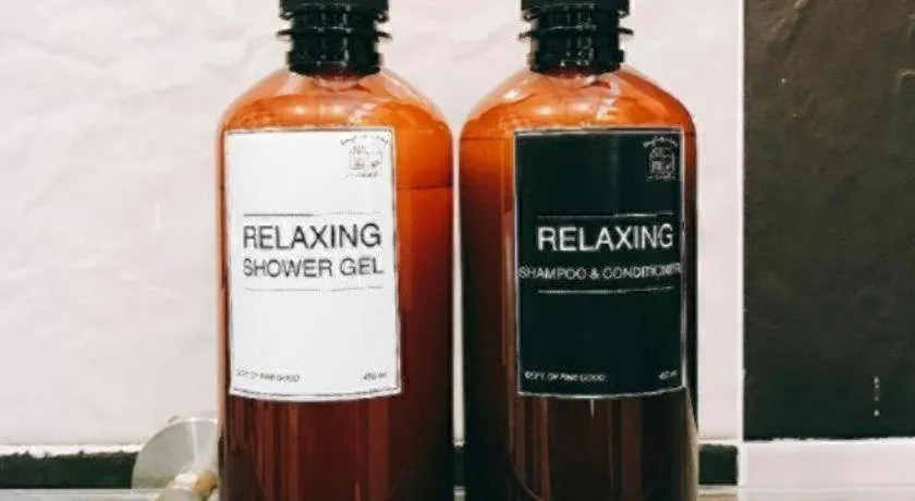 Khemjit cafe' and bed