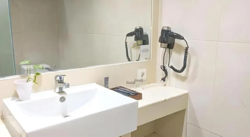 Horison Kota Lama Semarang