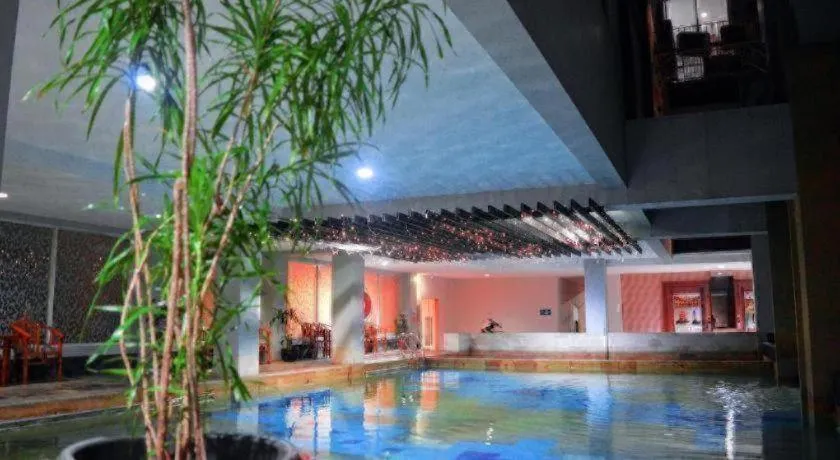 Horison Kota Lama Semarang