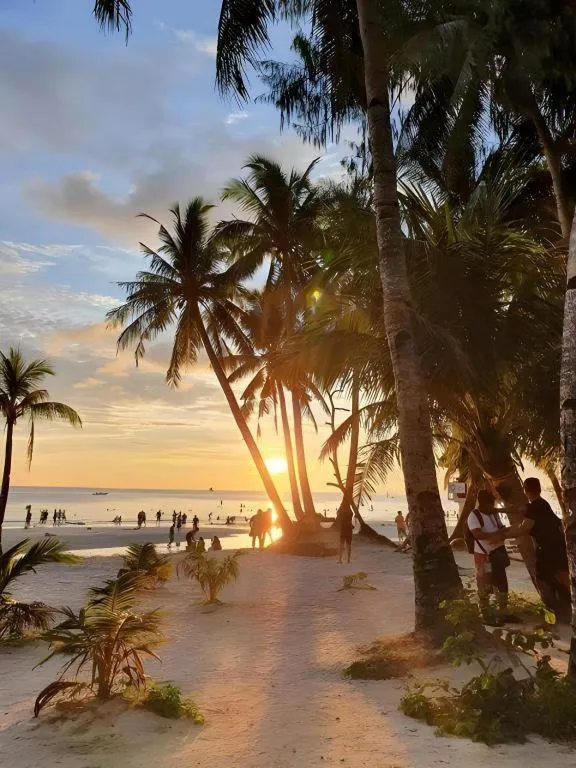 La Bella Casa Boracay Hotel