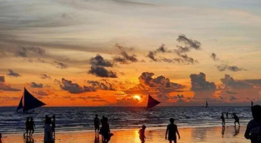 La Bella Casa Boracay Hotel