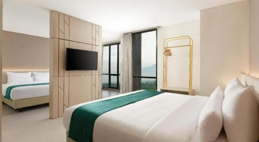 Bed in Elsotel Purwokerto By Daphna Management