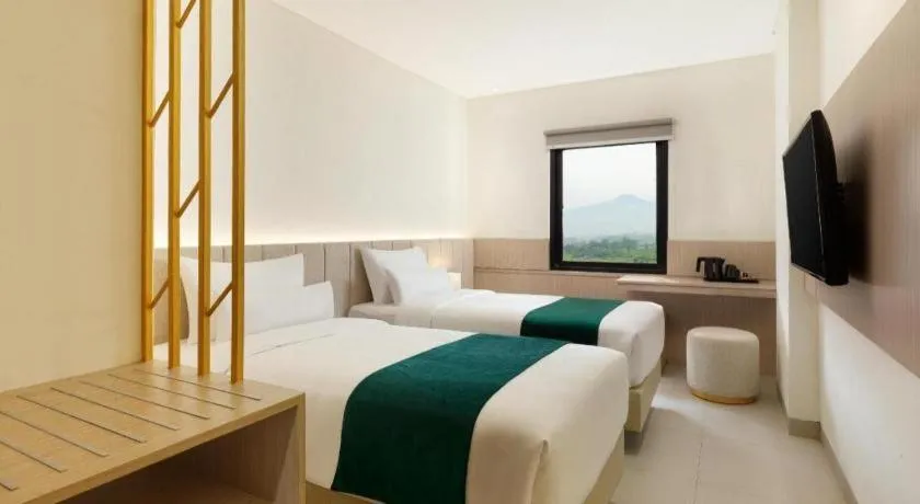Bed in Elsotel Purwokerto By Daphna Management