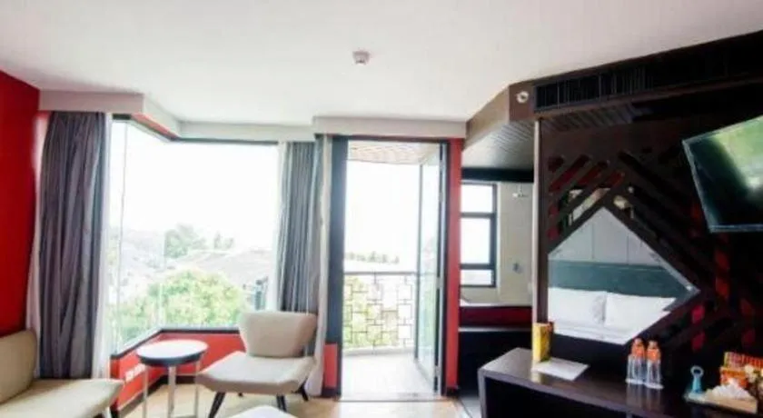 Bed in The Sez Hotel Bangsaen