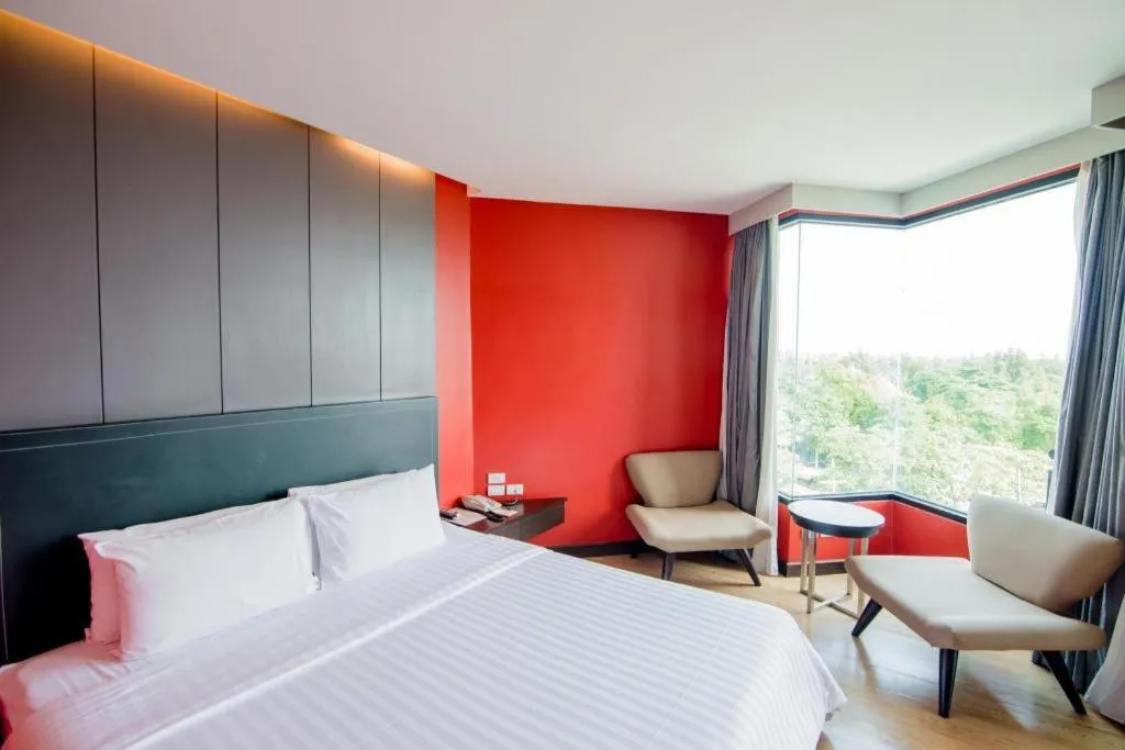 Bed in The Sez Hotel Bangsaen