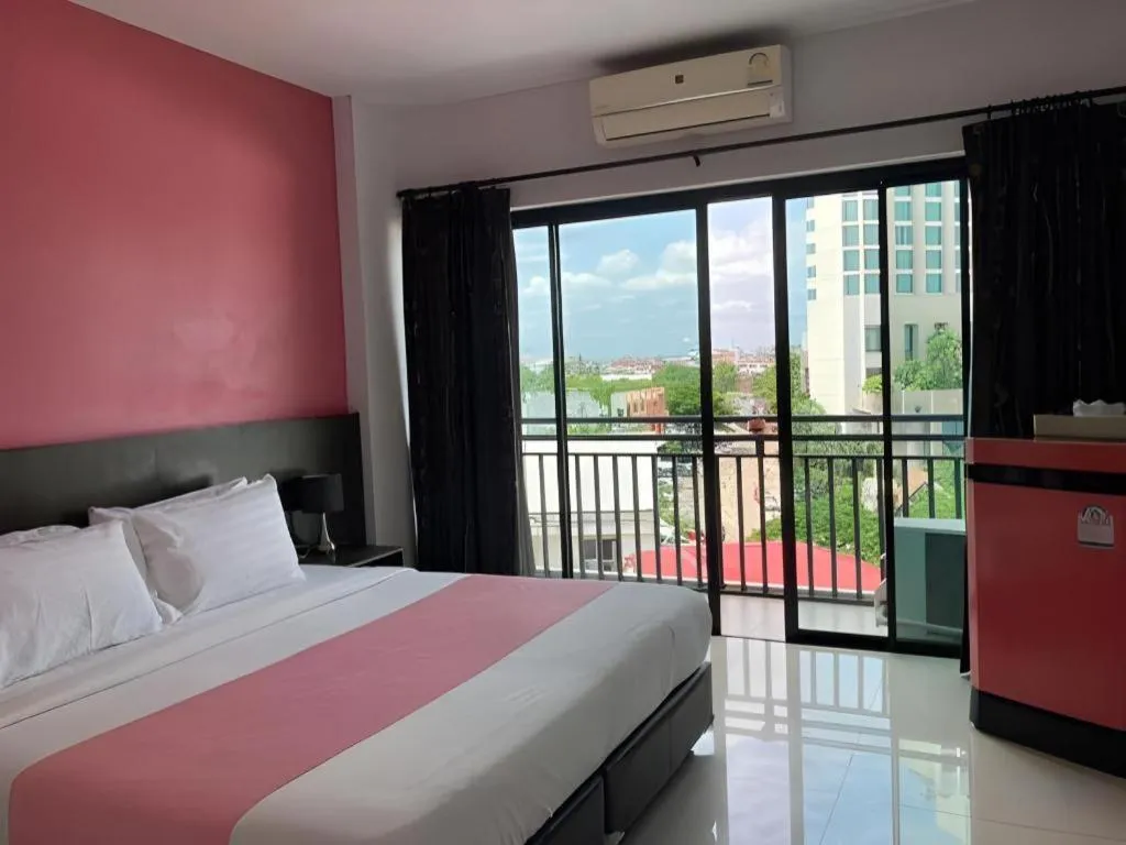 Bed in Chada Veranda Hotel