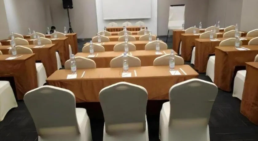 Wing Hotel Kualanamu Airport