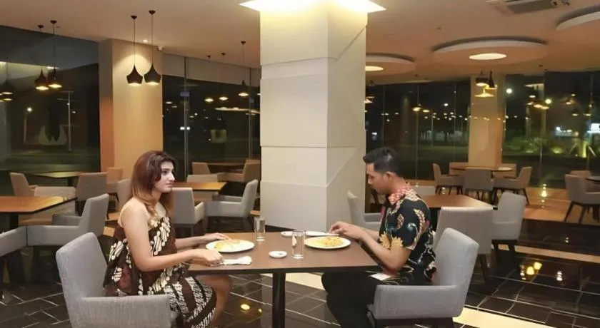 Wing Hotel Kualanamu Airport