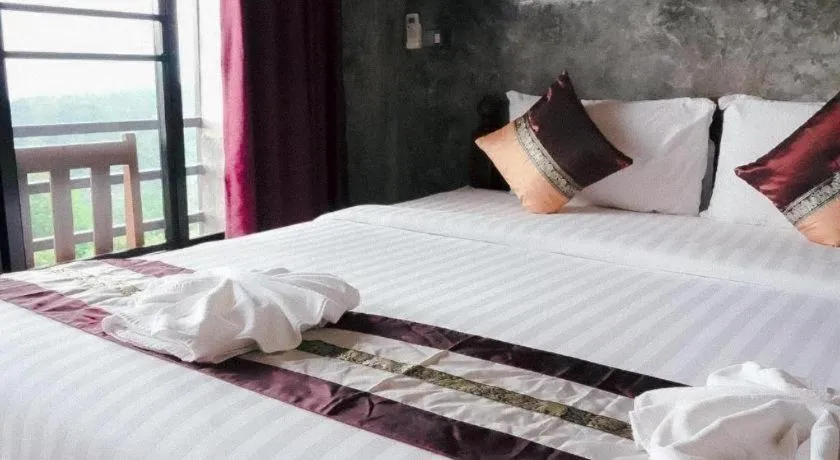 Bed in 101 Tea Green View