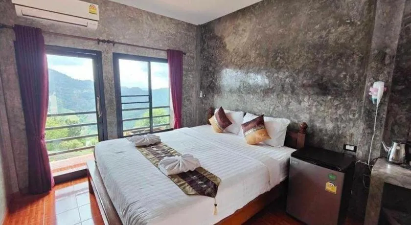 Bed in 101 Tea Green View