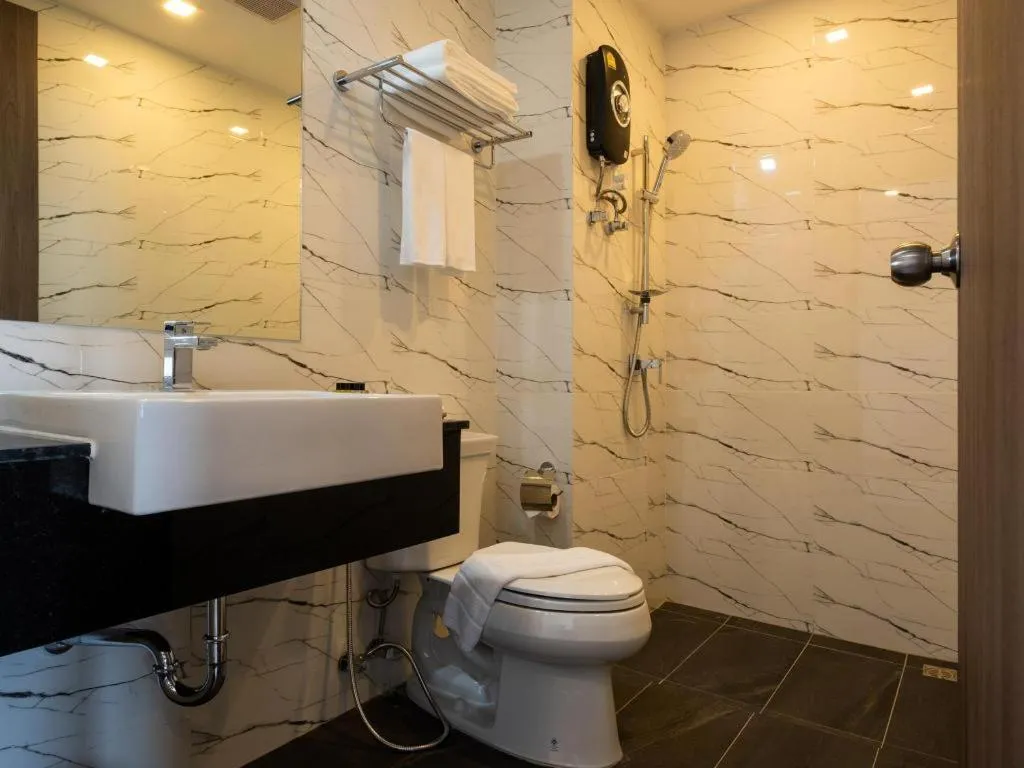 B2 Korat Premier Hotel