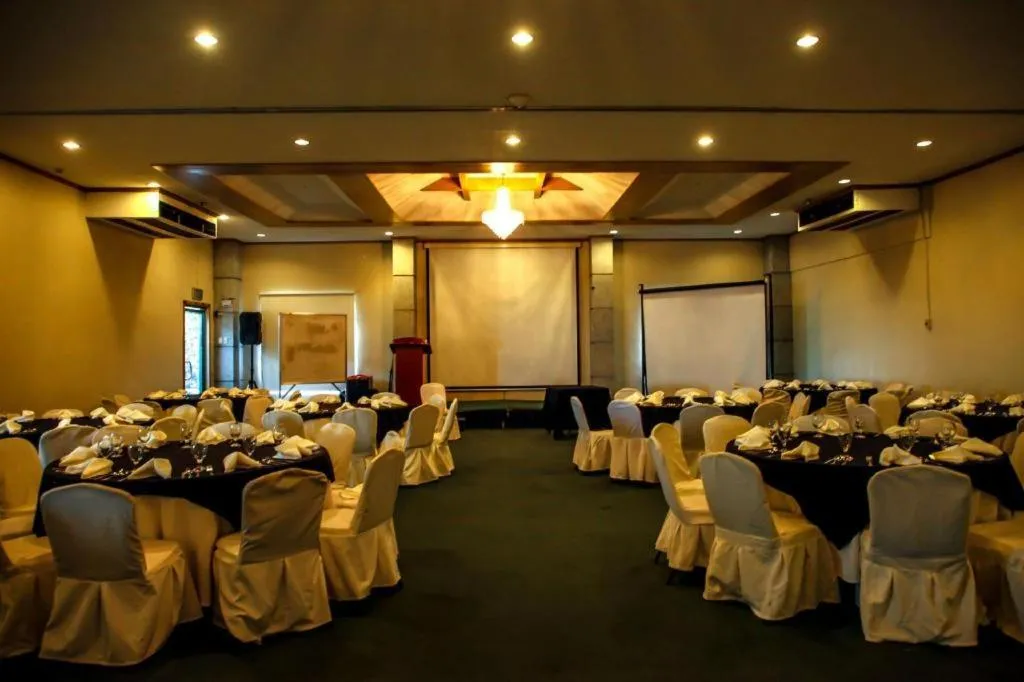 Days Hotel by Wyndham Tagaytay