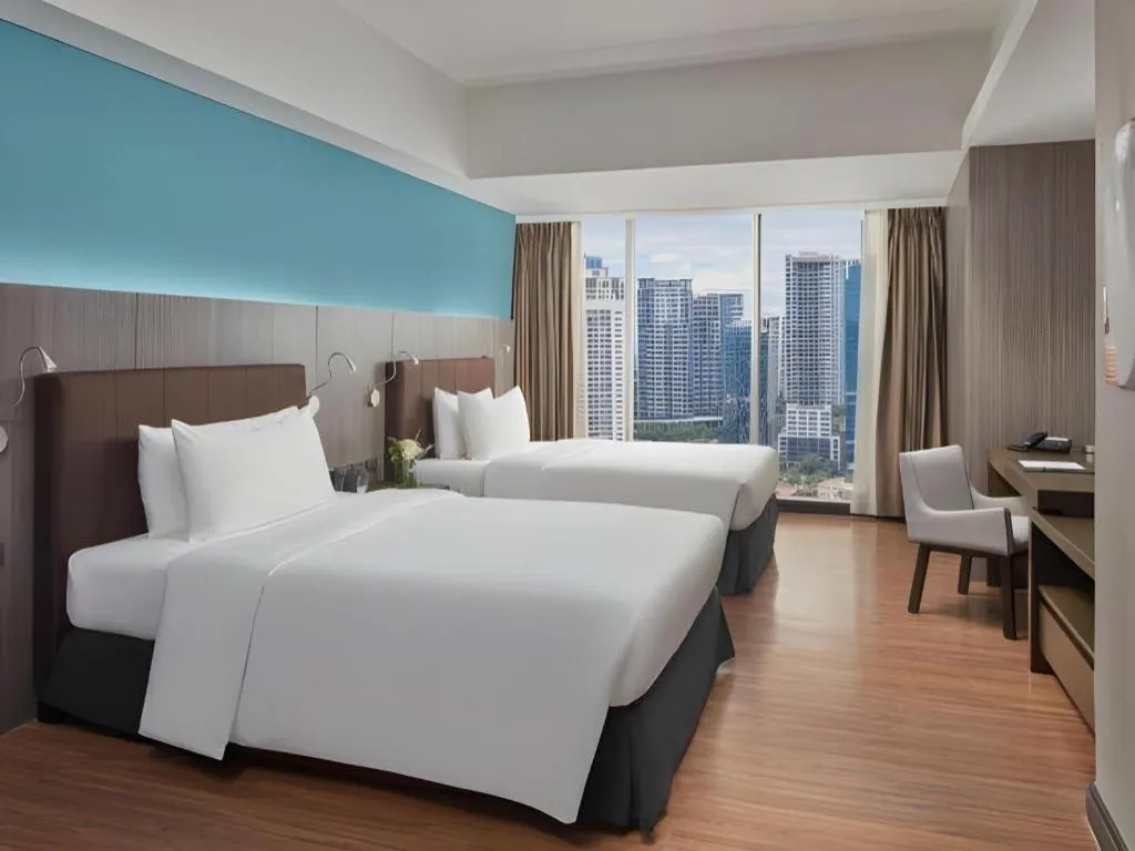 Bed in F1 Hotel Manila