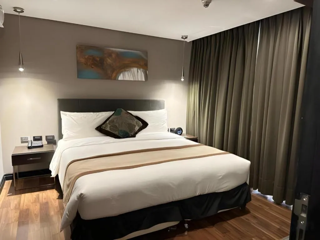 Bed in F1 Hotel Manila