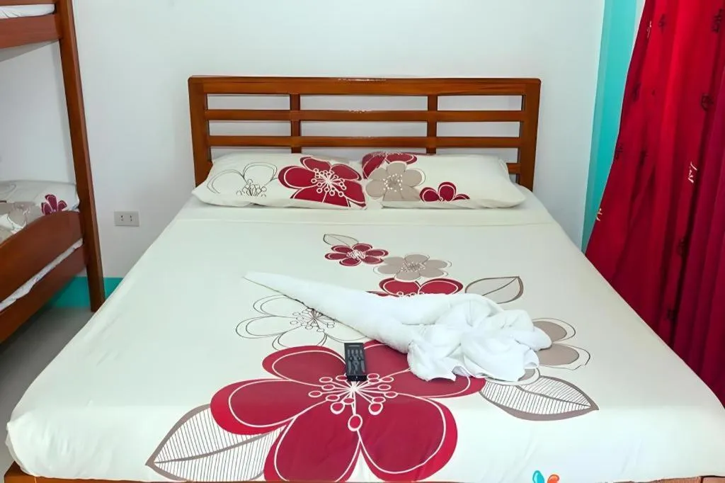 Bed in Palm Grove Saud Holiday Complex Hotel