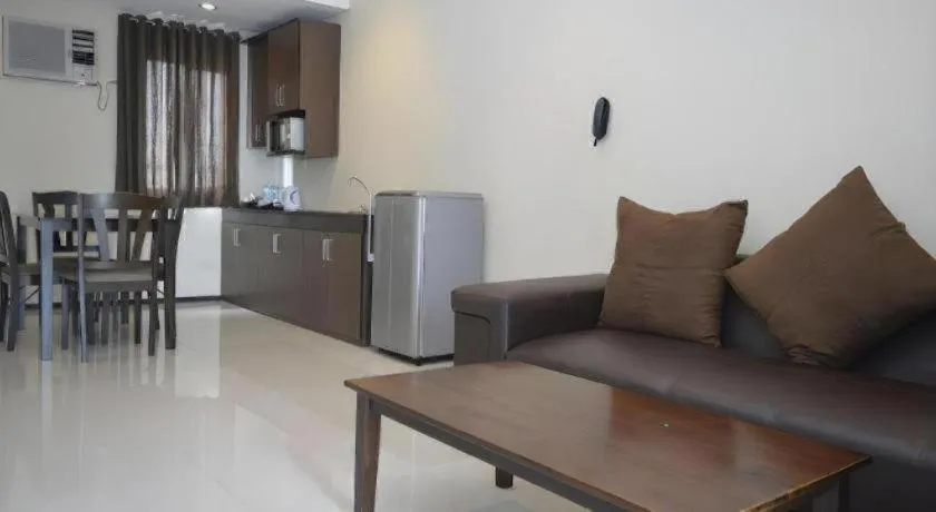 Mallberry Suites Business Hotel