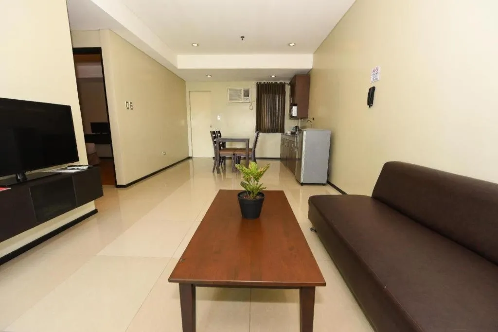 Mallberry Suites Business Hotel