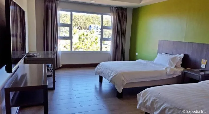 Bed in Newtown Plaza Hotel