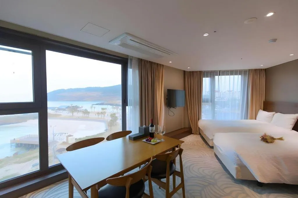 Bed in Ebenezer Hotel