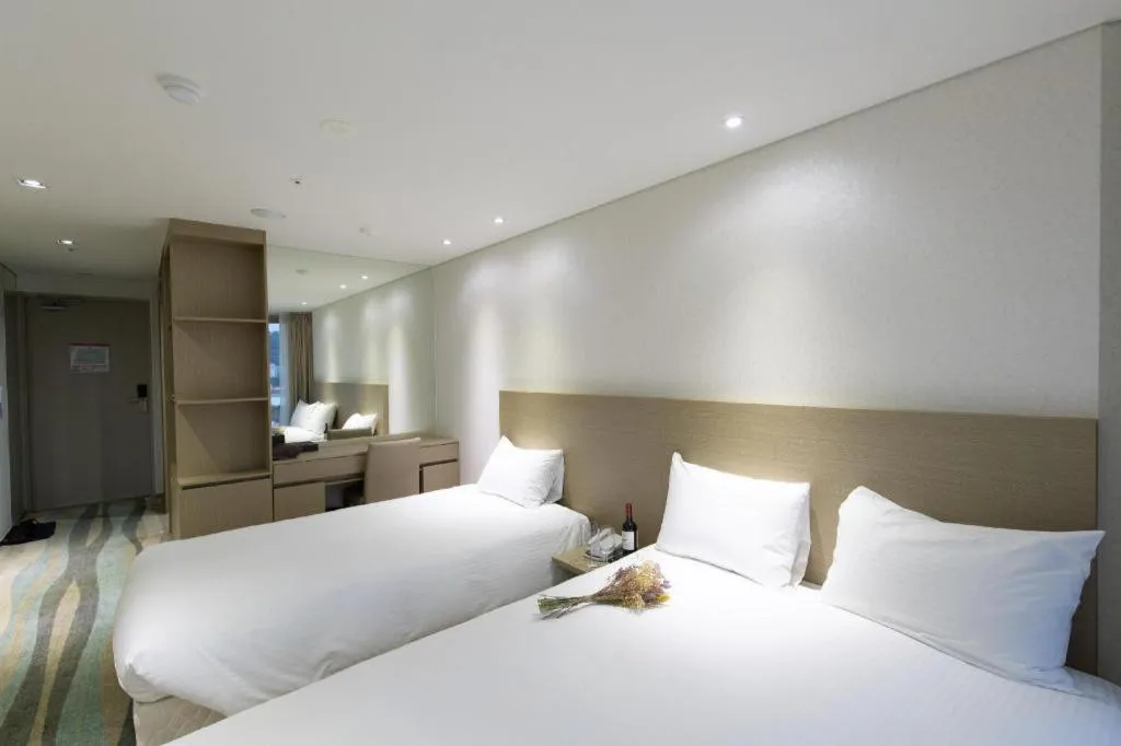 Bed in Ebenezer Hotel