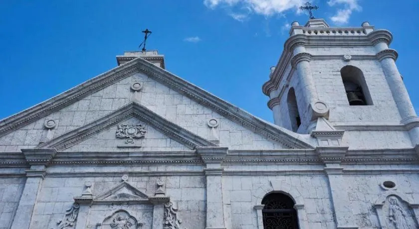 Sampaguita Suites Plaza Garcia