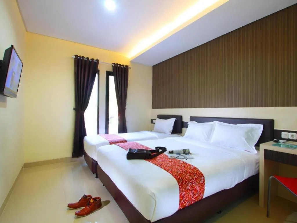 Bed in Sumi Hotel Simpang Lima Semarang