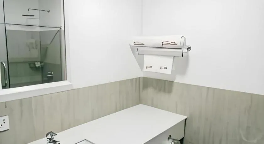 Travelite Express Hotel