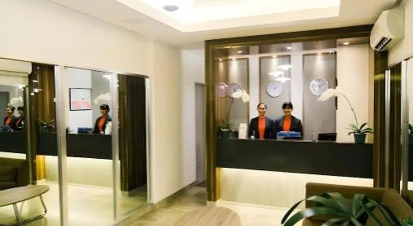 Travelite Express Hotel