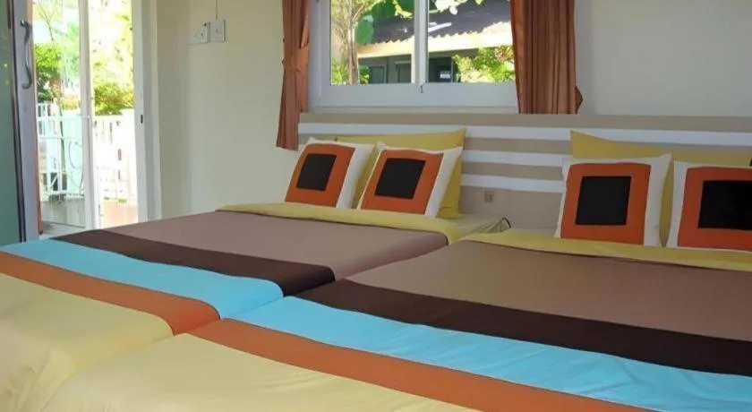 Bed in Sea Beach Koh Larn 1