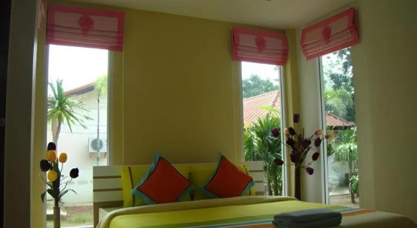 Bed in Sea Beach Koh Larn 1