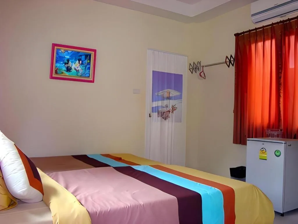 Bed in Sea Beach Koh Larn 1