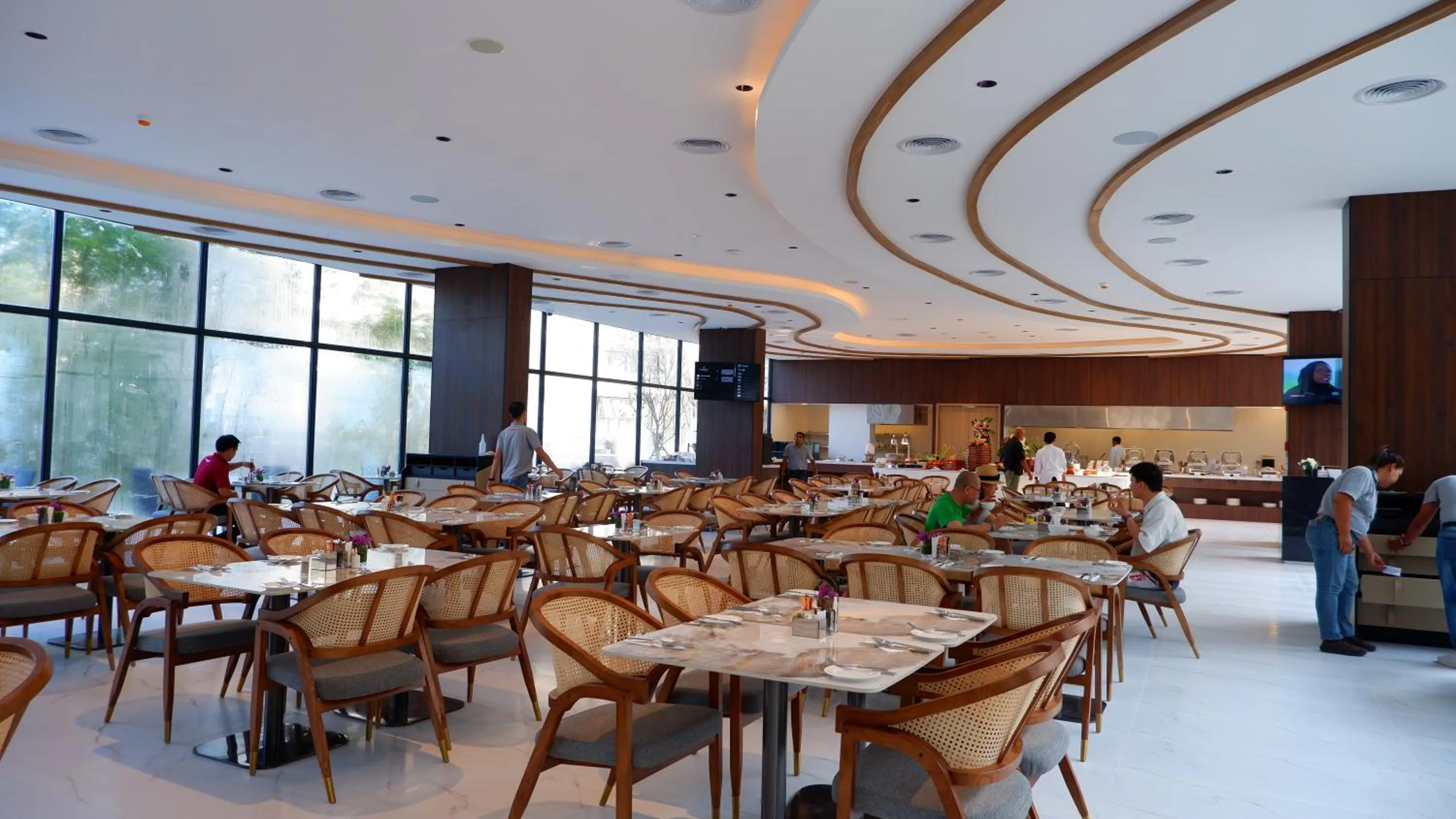 Restaurant/places to eat in Laya Resort Phuket