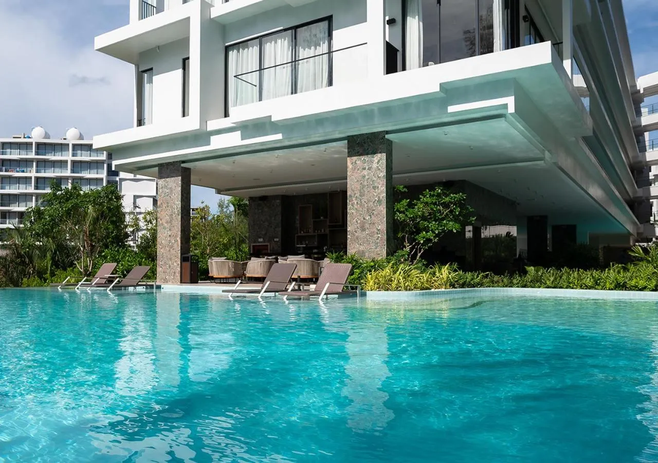 Swimming pool in Laya Resort Phuket