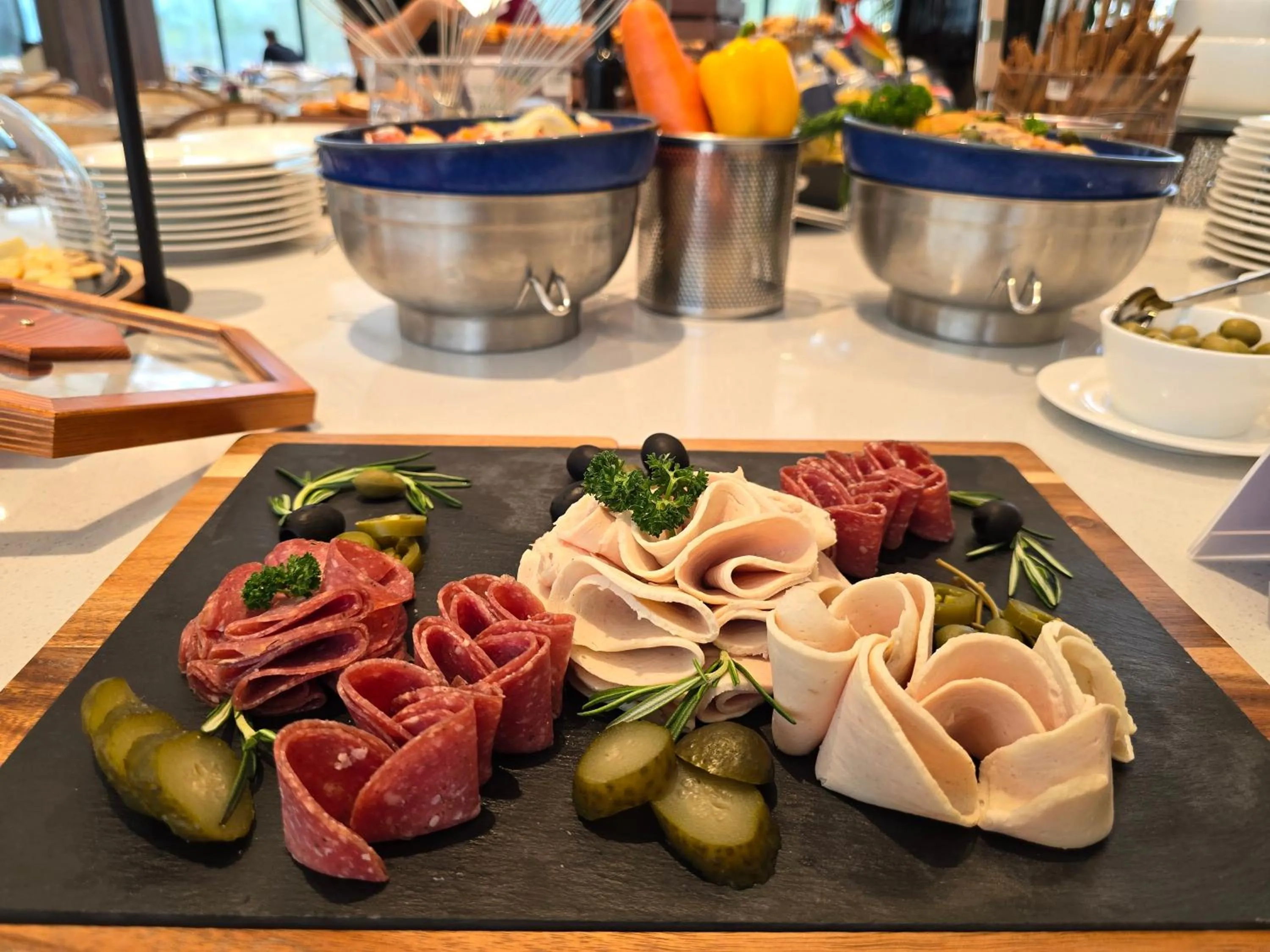 Restaurant/places to eat in Laya Resort Phuket