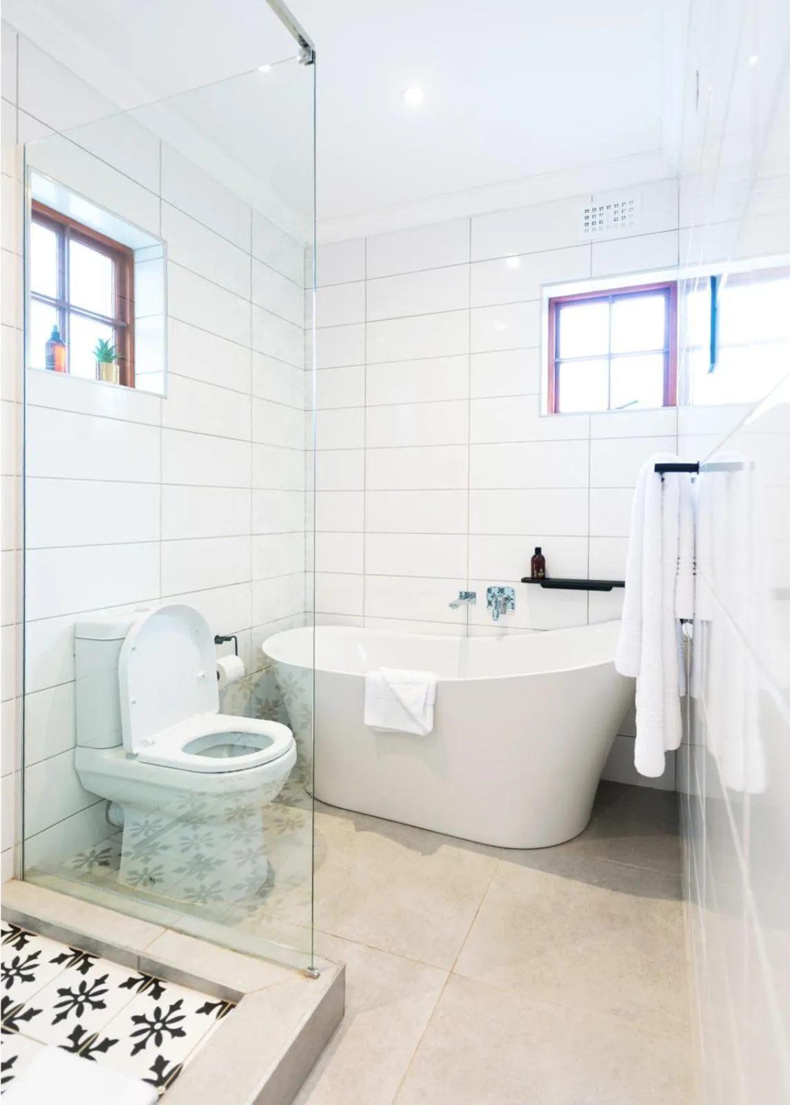 Shower in Palm House Boutique Hotel and Spa