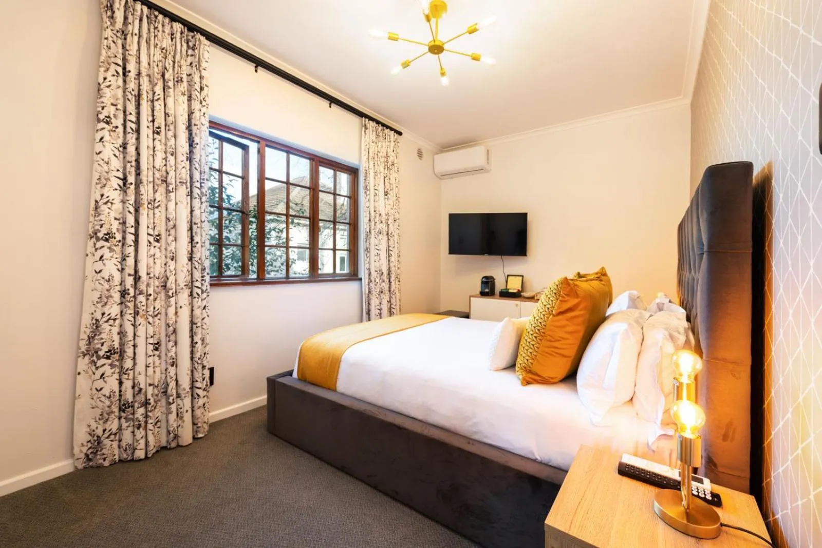 Bed in Palm House Boutique Hotel and Spa