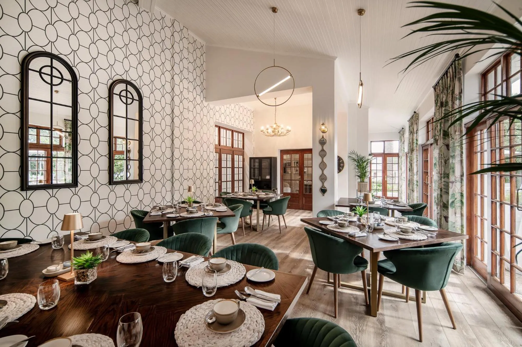 Restaurant/places to eat in Palm House Boutique Hotel and Spa