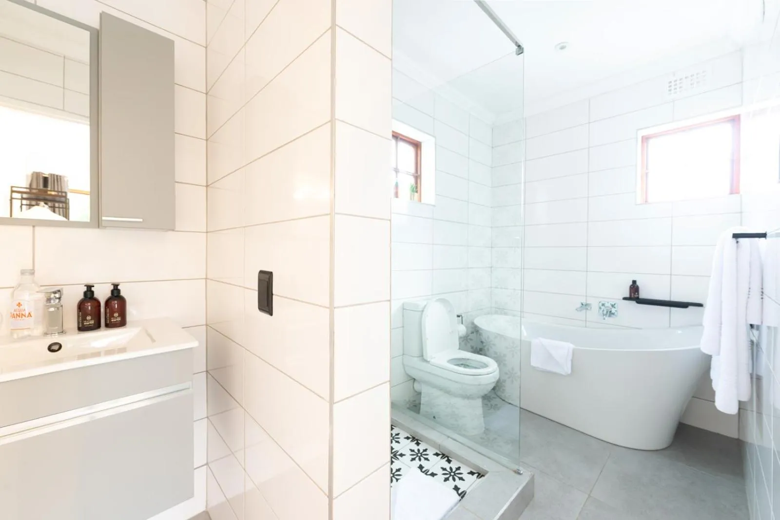 Shower in Palm House Boutique Hotel and Spa