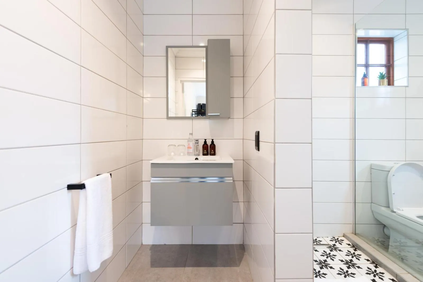 Shower in Palm House Boutique Hotel and Spa