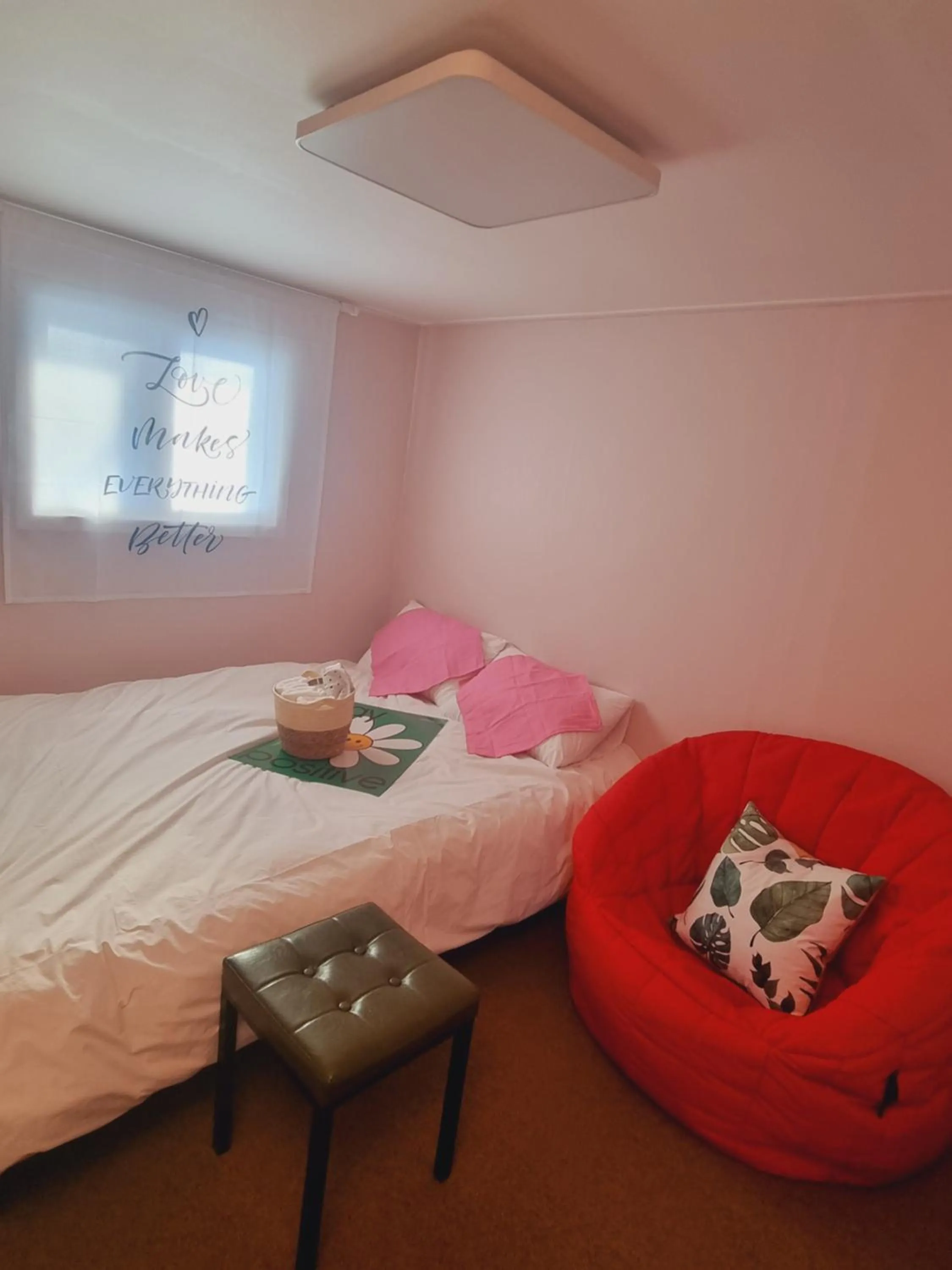 Bed in SPACE Guesthouse