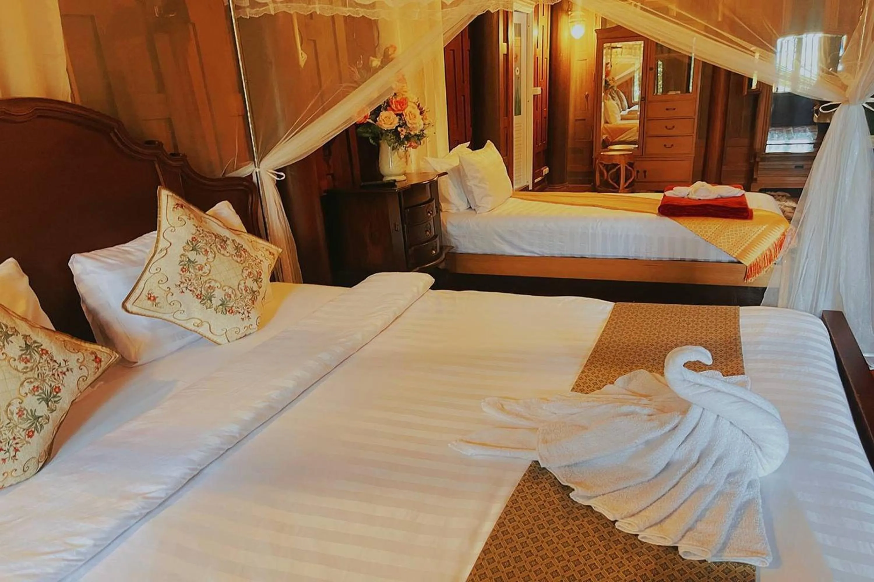 Bedroom in Ruenthai Ayutthaya Resort and Restaurant