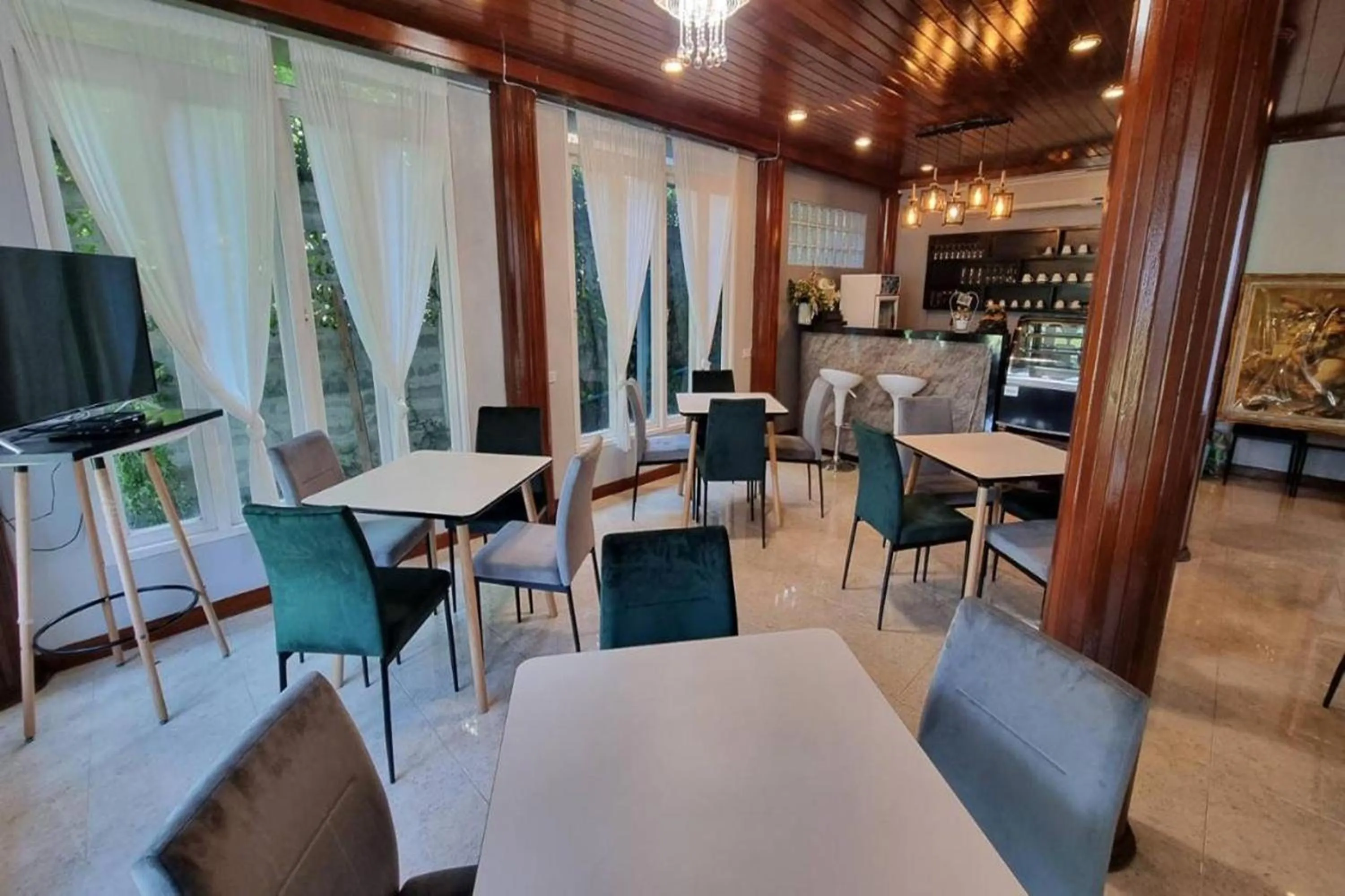 Restaurant/places to eat in Ruenthai Ayutthaya Resort and Restaurant