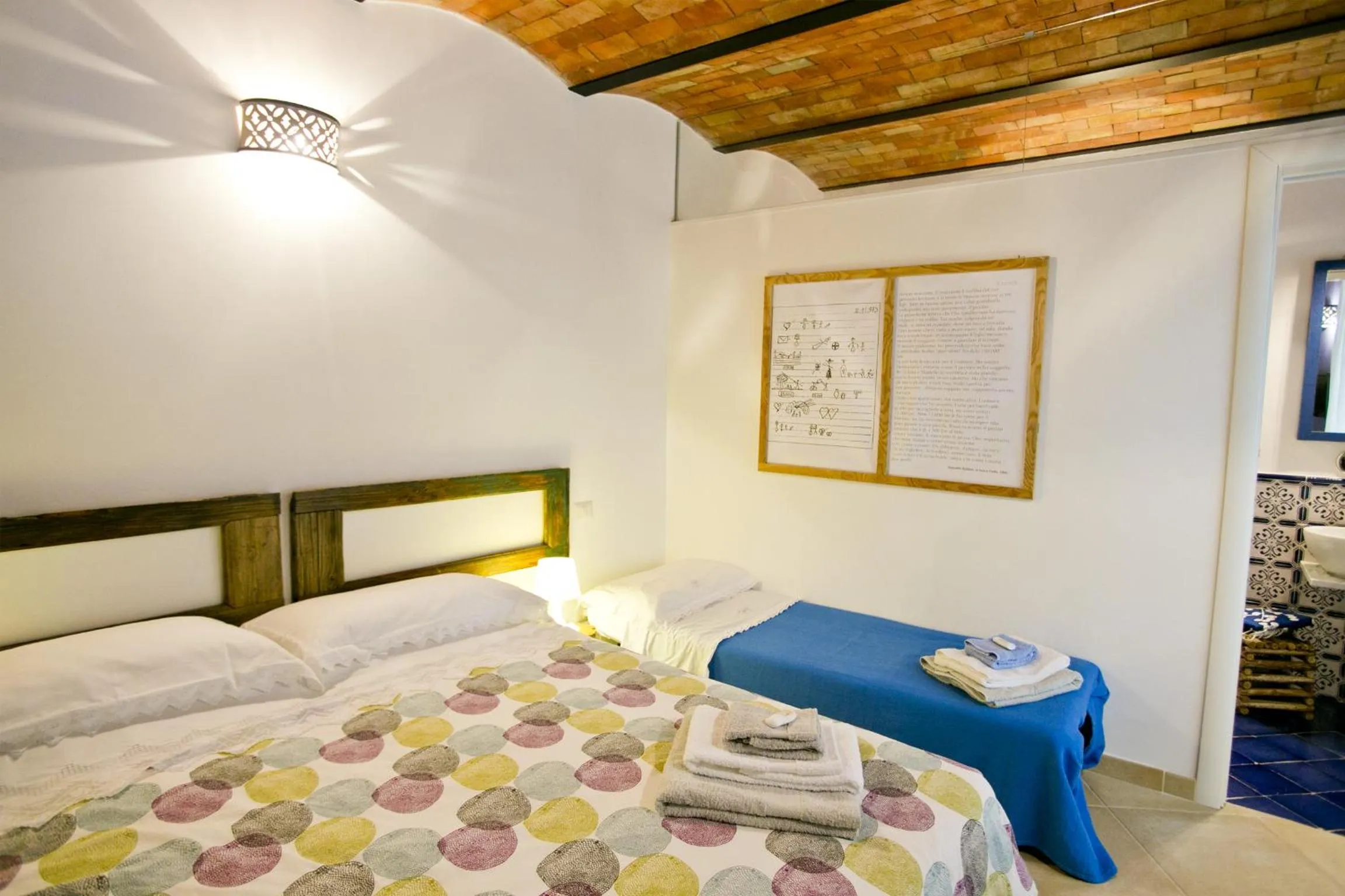 Bed in La Via del Carretto B&B