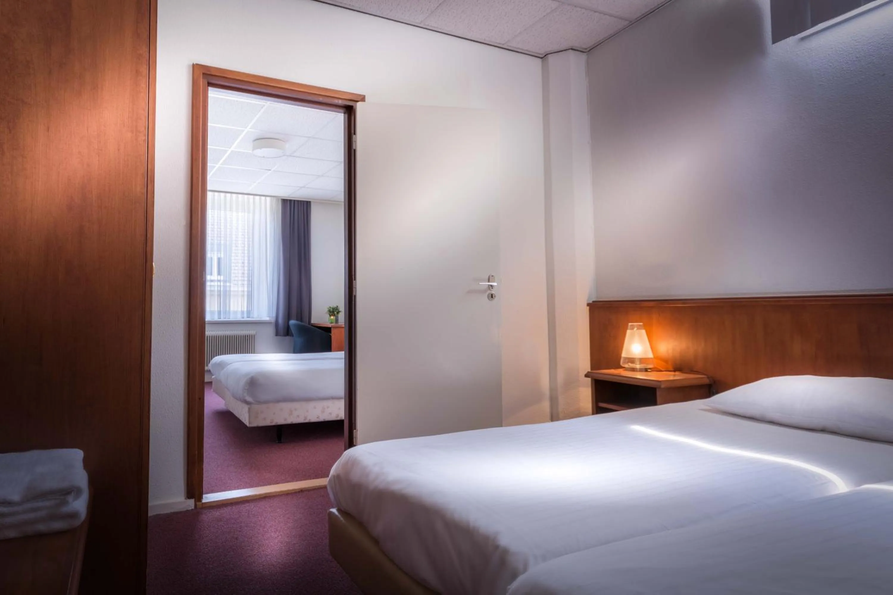 Bathroom, Bed in Hotel Riche