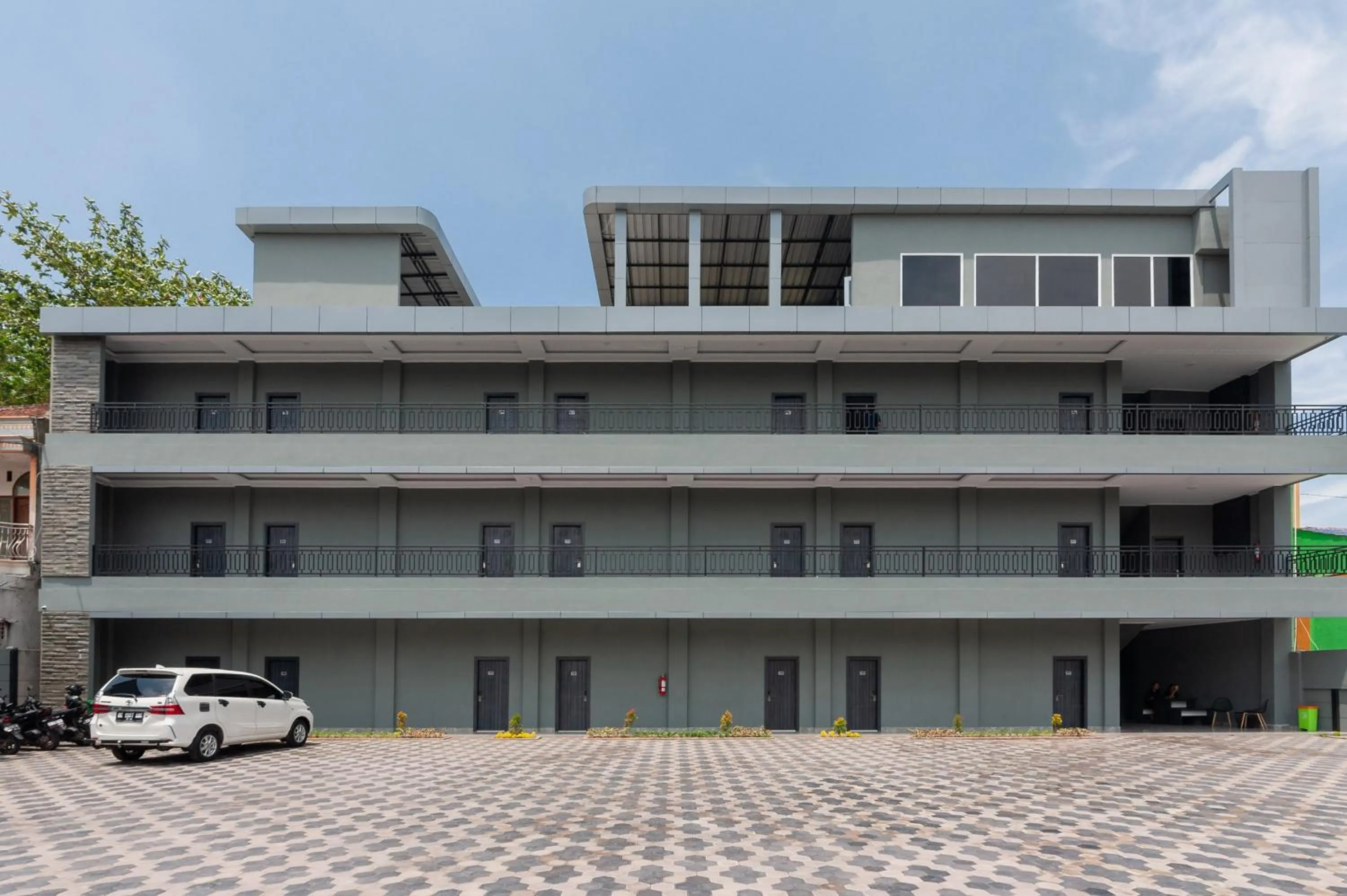 Facade/entrance in Urbanview Hotel AnD Lampung by RedDoorz