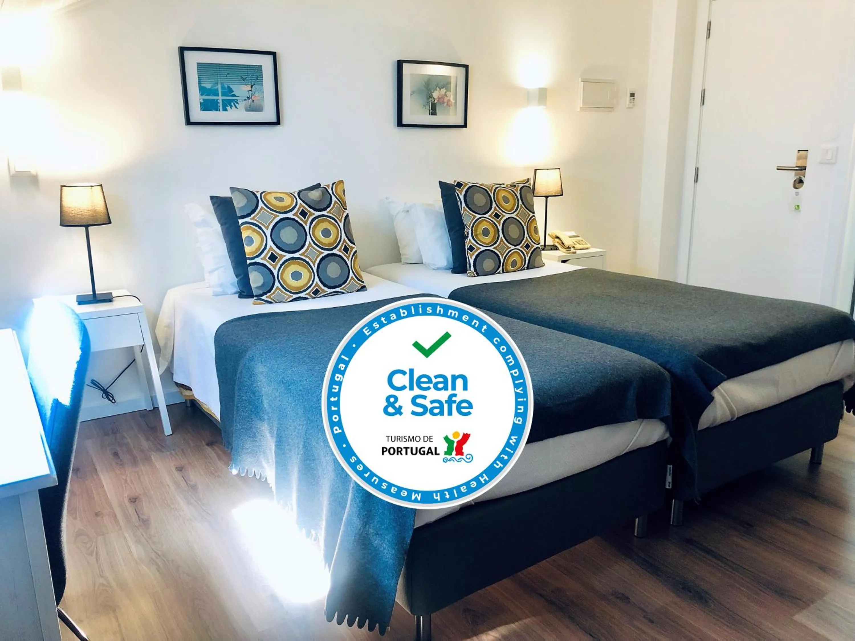 Photo of the whole room, Bed in Hotel Botanico de Coimbra