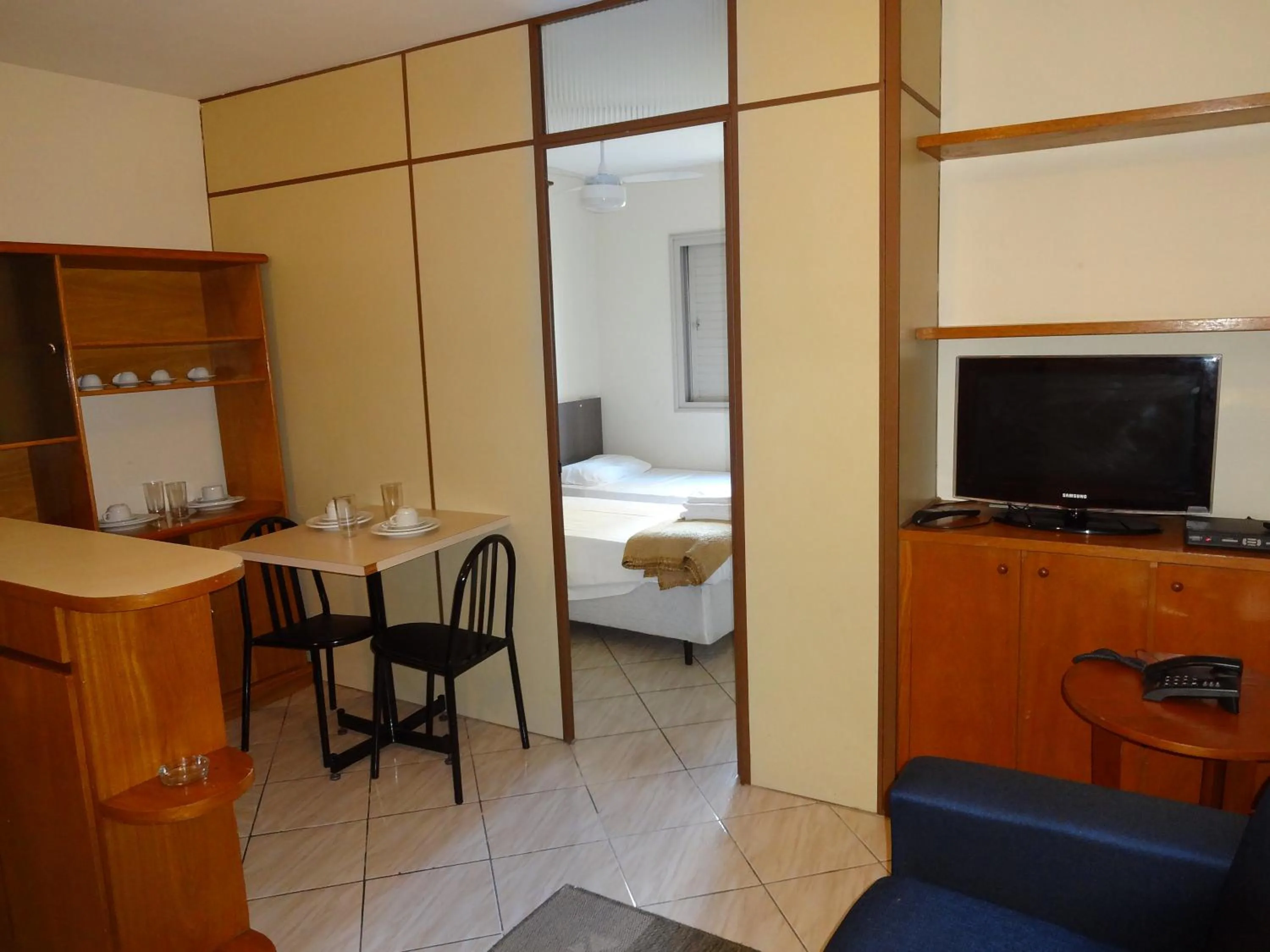 Living room, Bed in Residencial Genéve